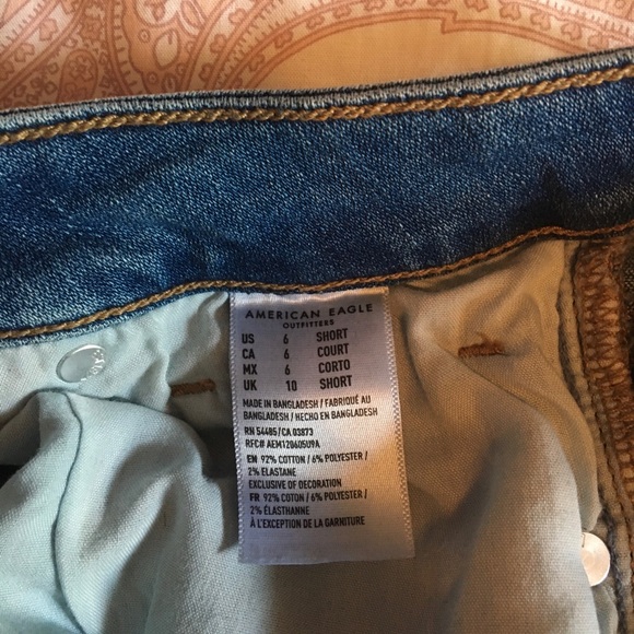 American Eagle Straight Leg Jeans - Picture 3 of 3